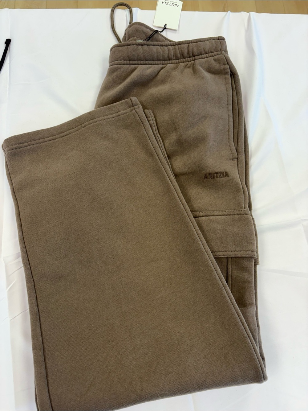 NWT aritzia mega cargo